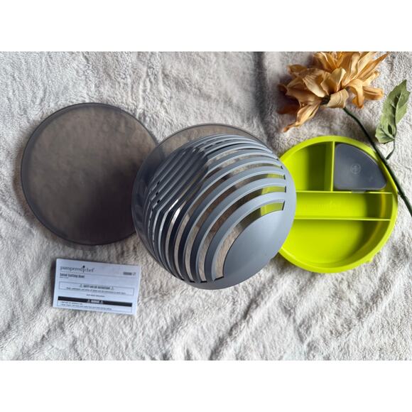 The Pampered Chef Salad Cutting Bowl - Picture 3 of 3